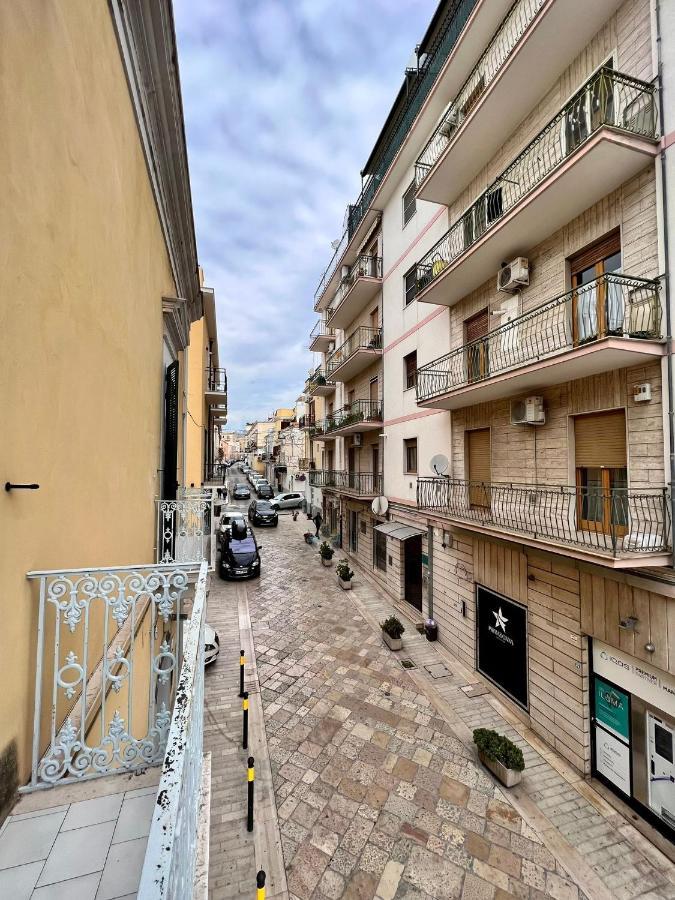 La Maison Manfredonia Exteriör bild